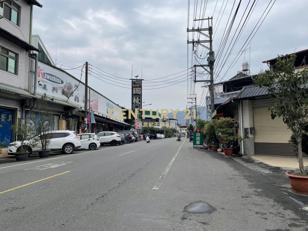 埔里大面寬三間店面+40間套房