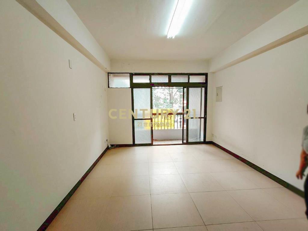 秒殺案件!!低總價正三房美寓