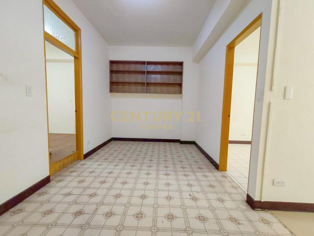 秒殺案件!!低總價正三房美寓