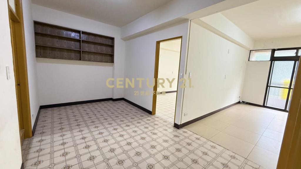 秒殺案件!!低總價正三房美寓