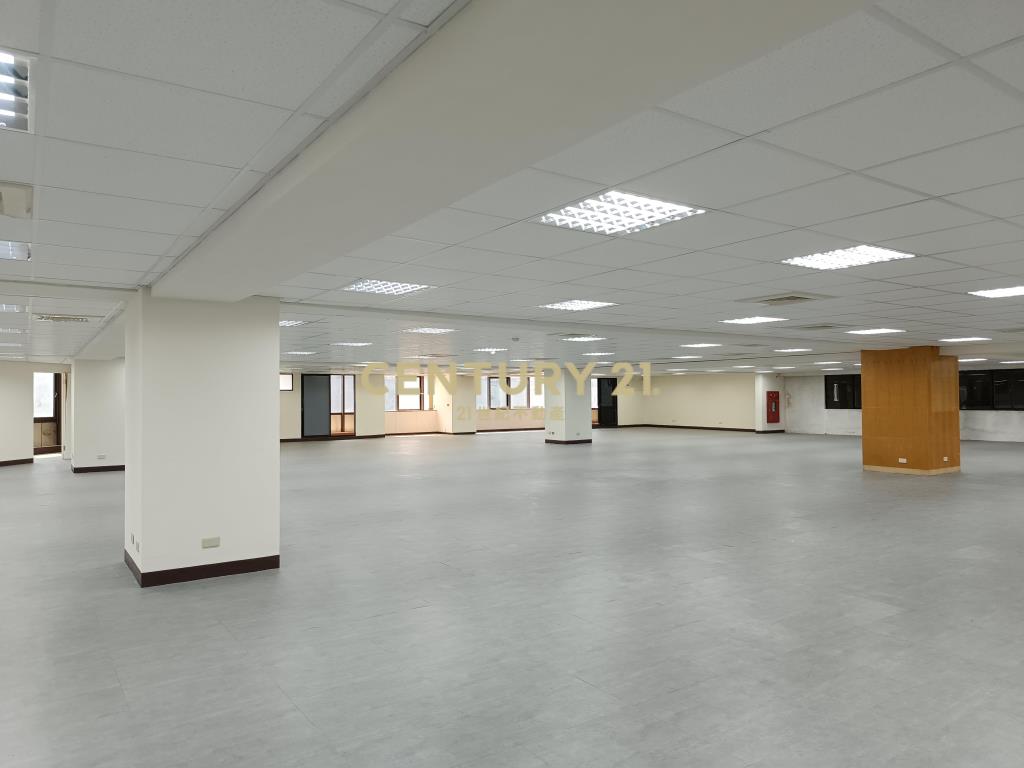 西區民權路世華金融大樓+三平車(大坪數)