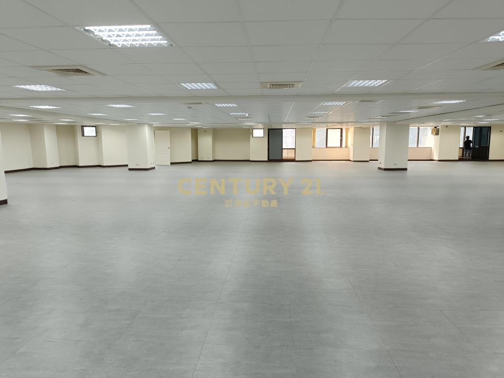 西區民權路世華金融大樓+三平車(大坪數)