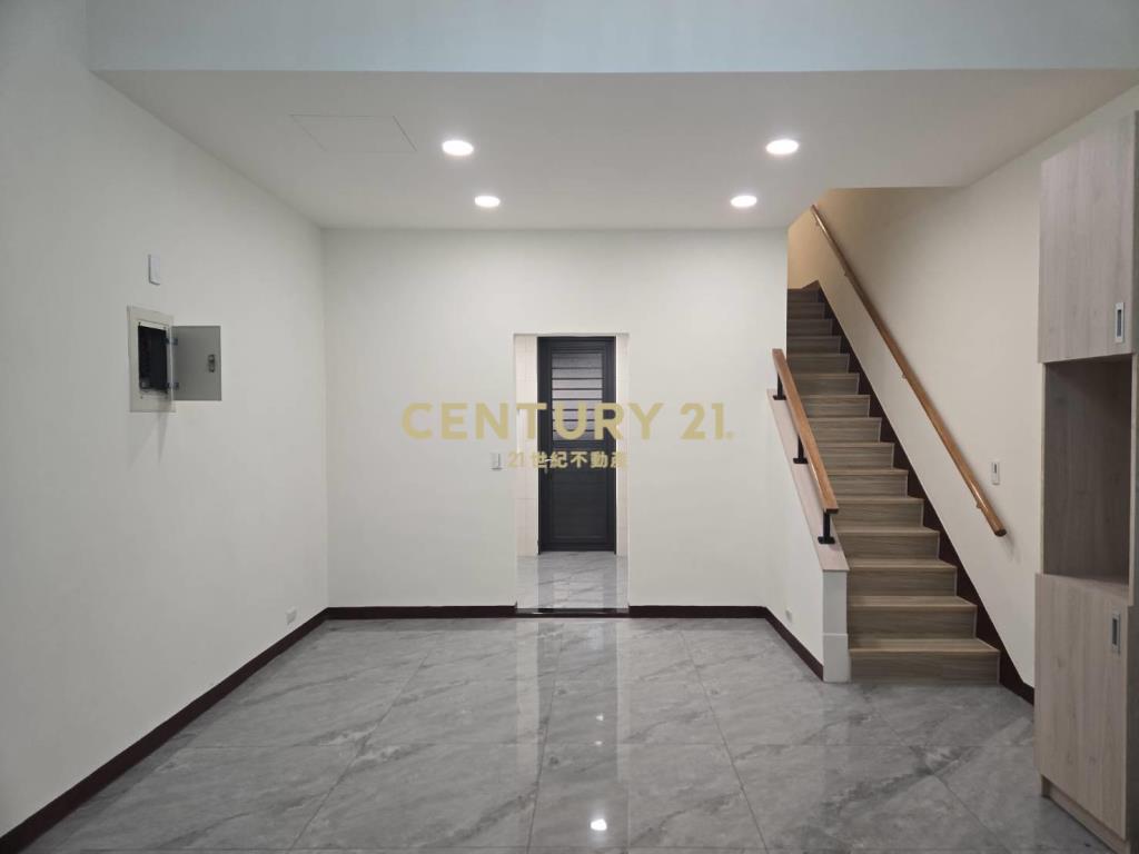 文昌東七街全新整理邊間別墅