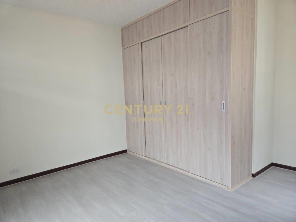 文昌東七街全新整理邊間別墅