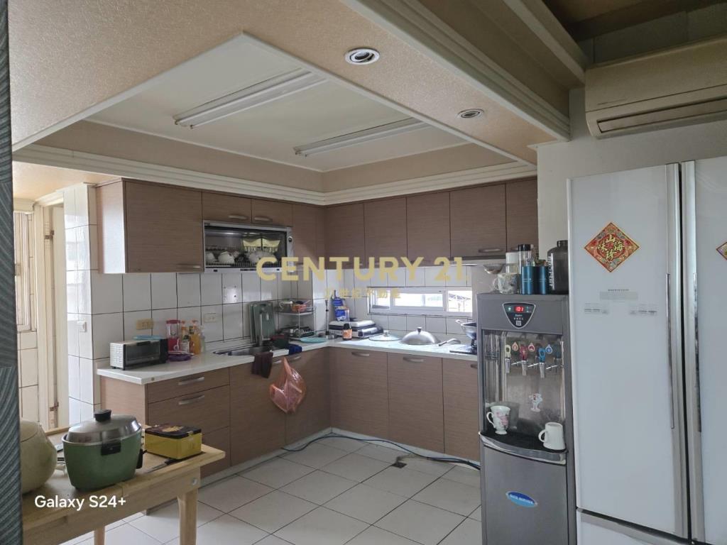 中國醫商圈學士路超級戰區華廈