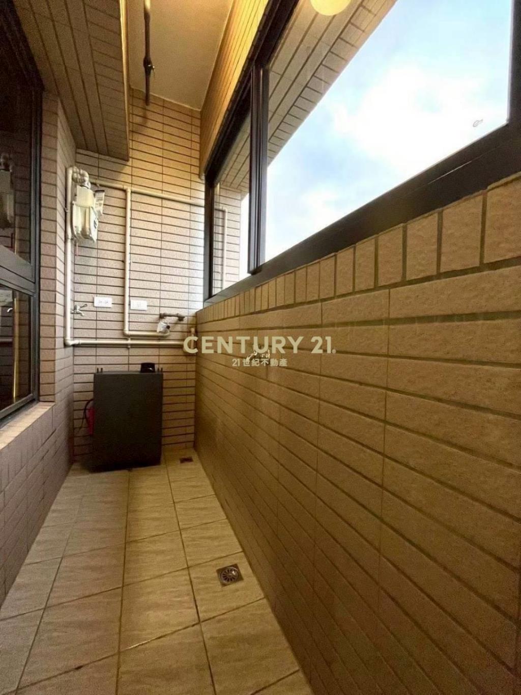 沙鹿火車站全新二房二衛平車