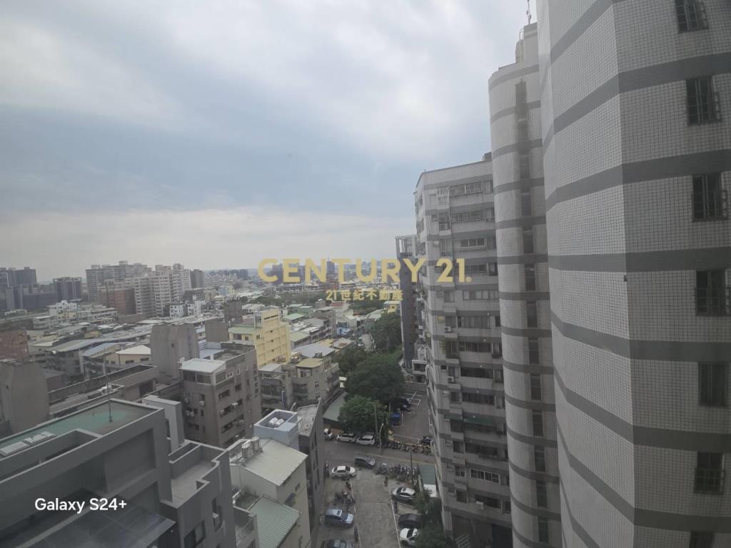 三民西路美村商圈三房華廈