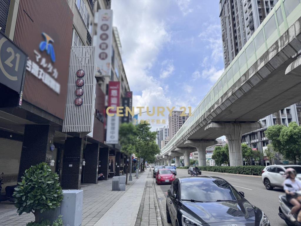文心路金店面-住三