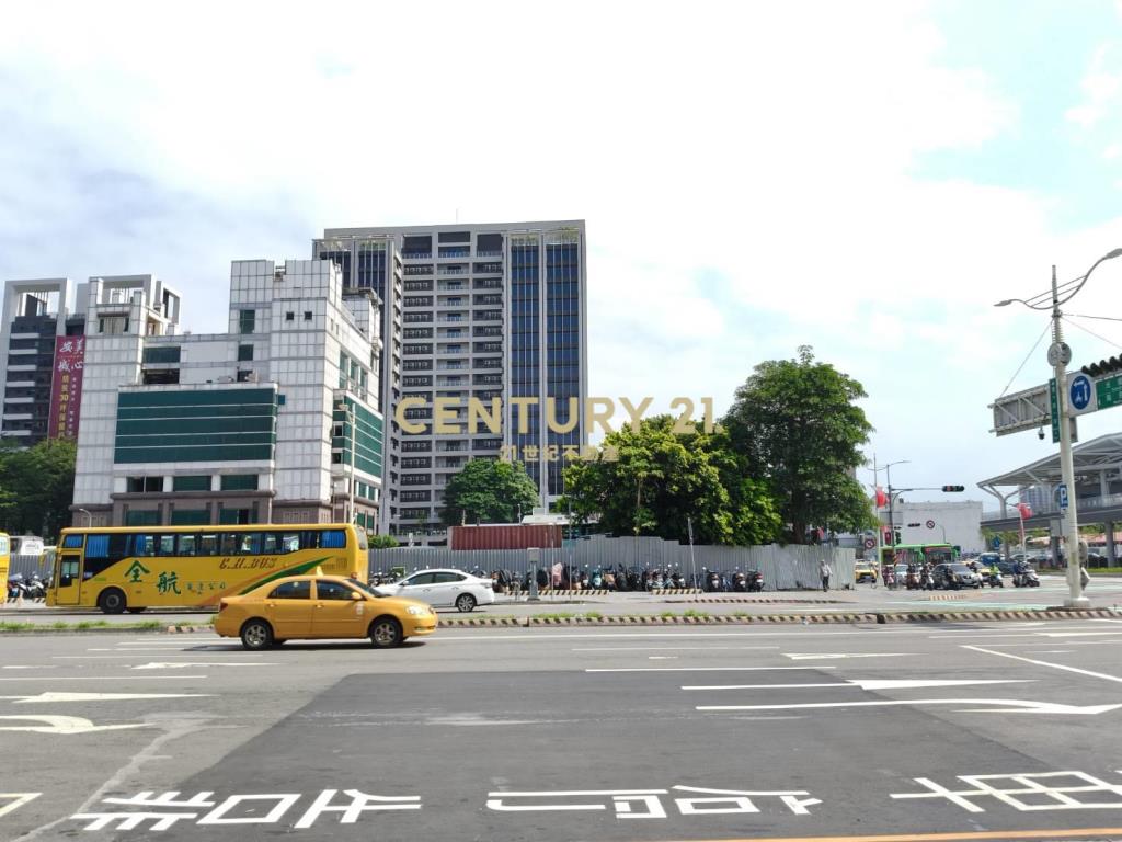台中車站轉運站三房電梯華廈