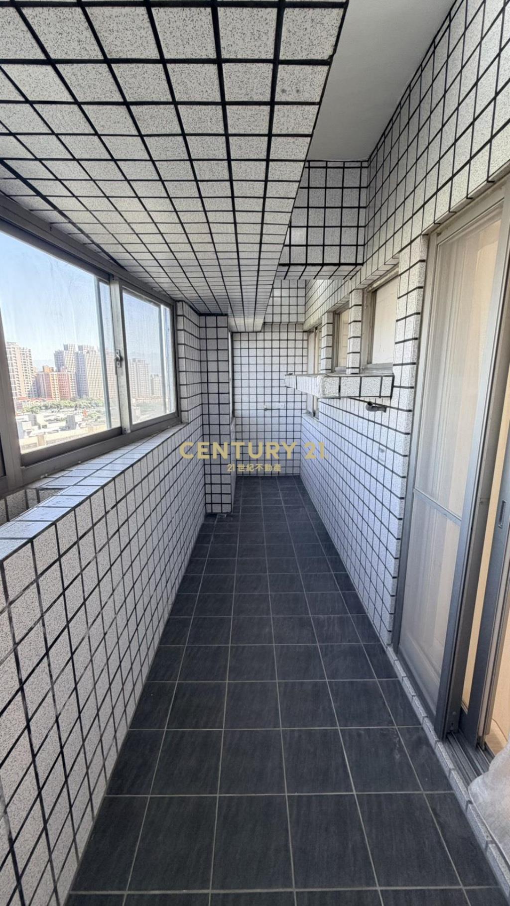 瑞聯B區全新整理大四房+平位面車位