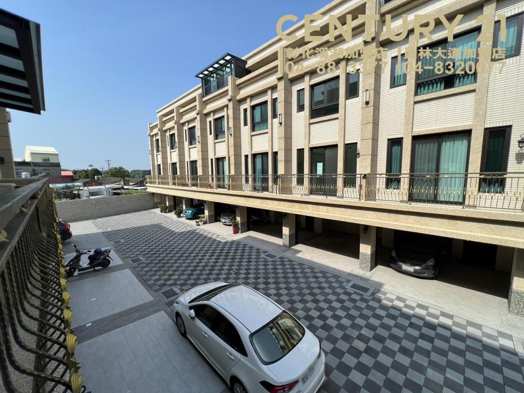 溪湖近市區全新雙車墅(二)