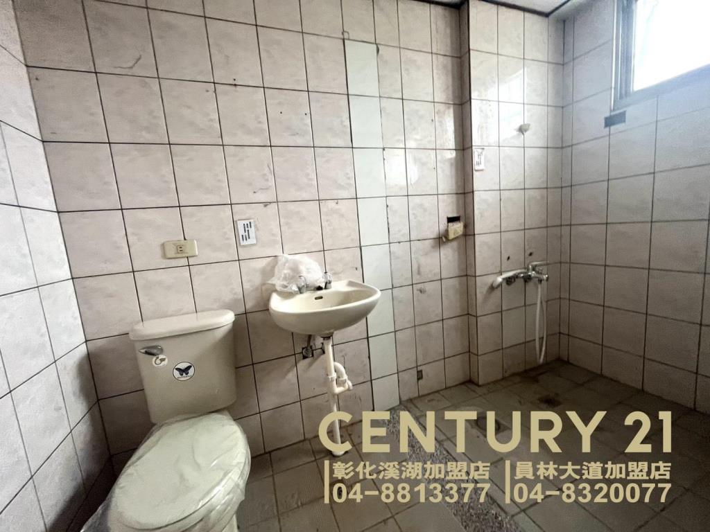 花壇文德宮旁車庫透天