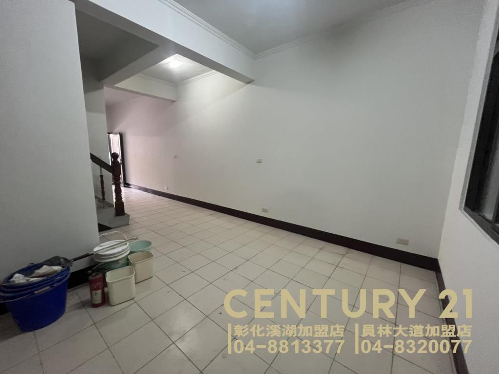 花壇文德宮旁車庫透天