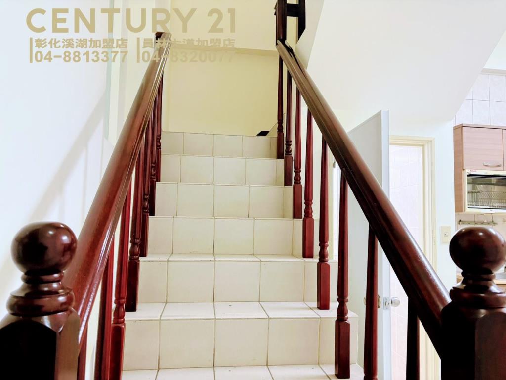 溪湖湖南國小旁美車墅