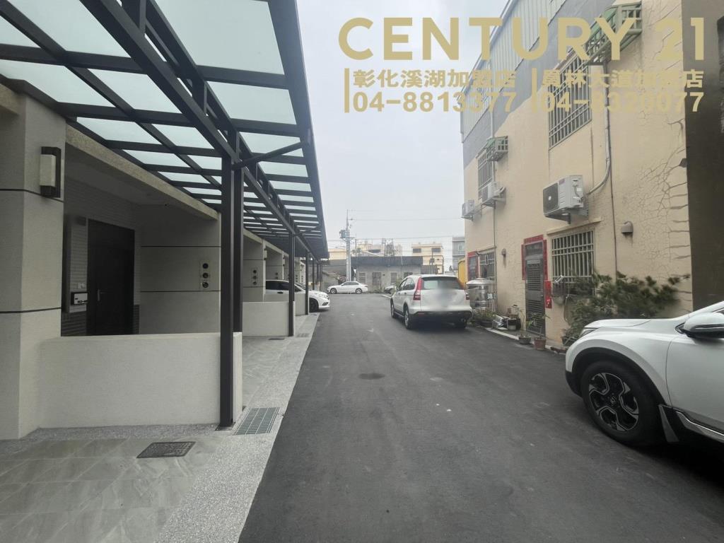 埔鹽光明路旁全新美墅