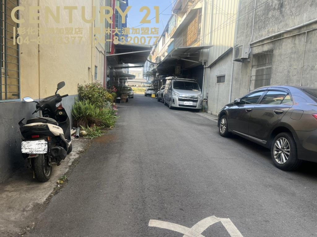 田尾中山路旁邊間透天