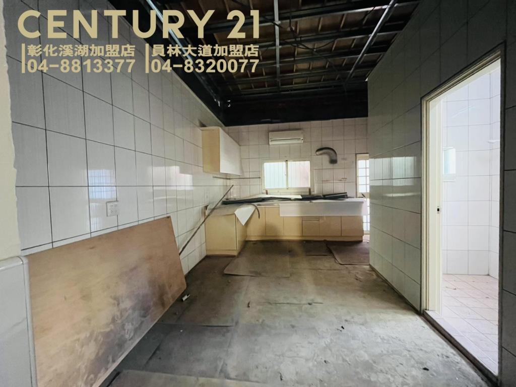 田尾中山路旁邊間透天