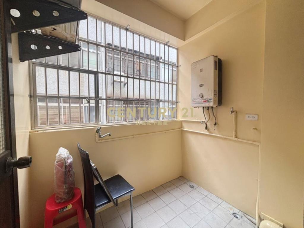 台中房屋-霧峰市中心套房202後(租)