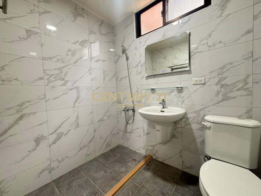 台中房屋-霧峰市中心套房202後(租)