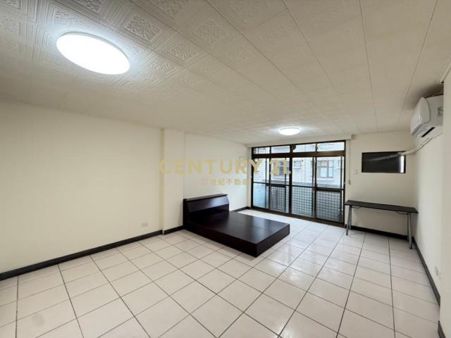 台中房屋-霧峰市中心套房301前(租)