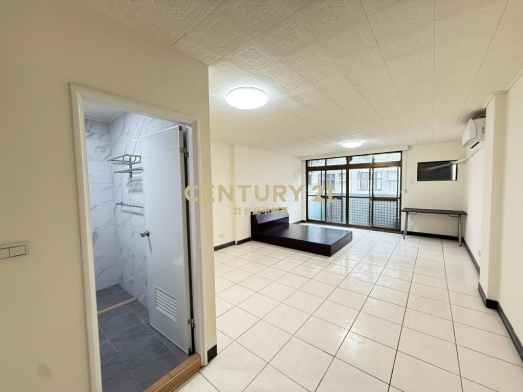 台中房屋-霧峰市中心套房301前(租)