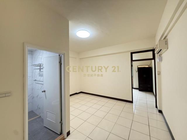 台中房屋-霧峰市中心套房401前(租)