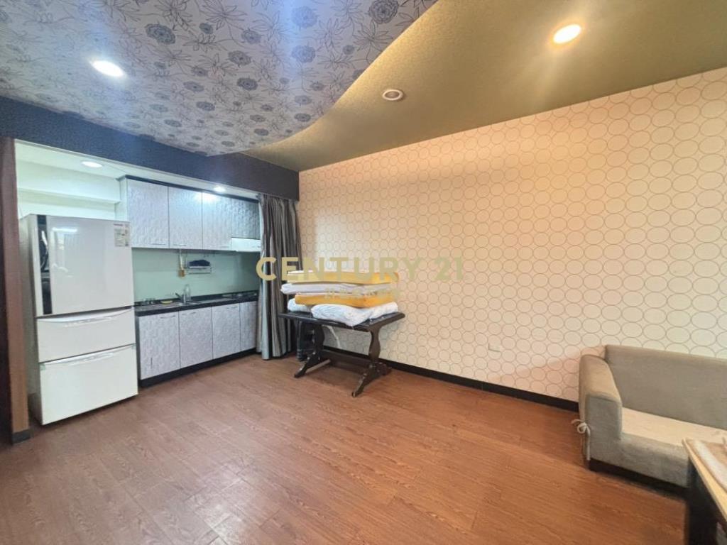 台中房屋-霧峰市中心套房5樓整層(租)