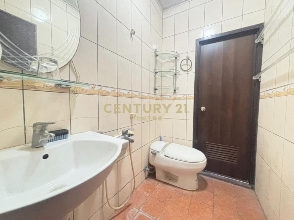 台中房屋-霧峰市中心套房5樓整層(租)