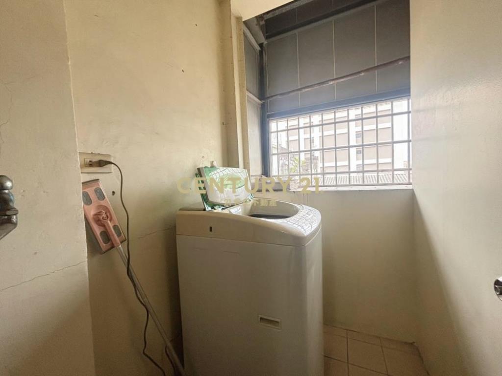 台中房屋-霧峰市中心套房5樓整層(租)