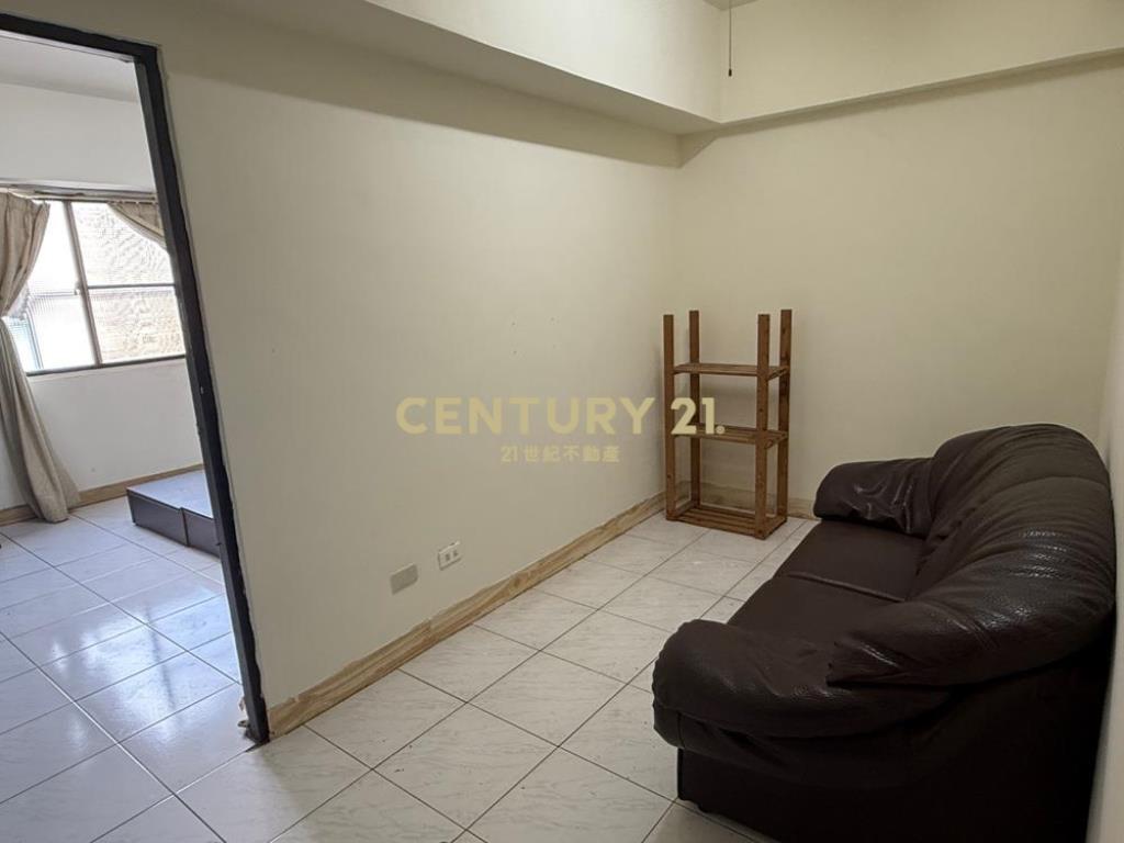 草屯房屋-草屯敦和國小旁樓店2.3樓(租