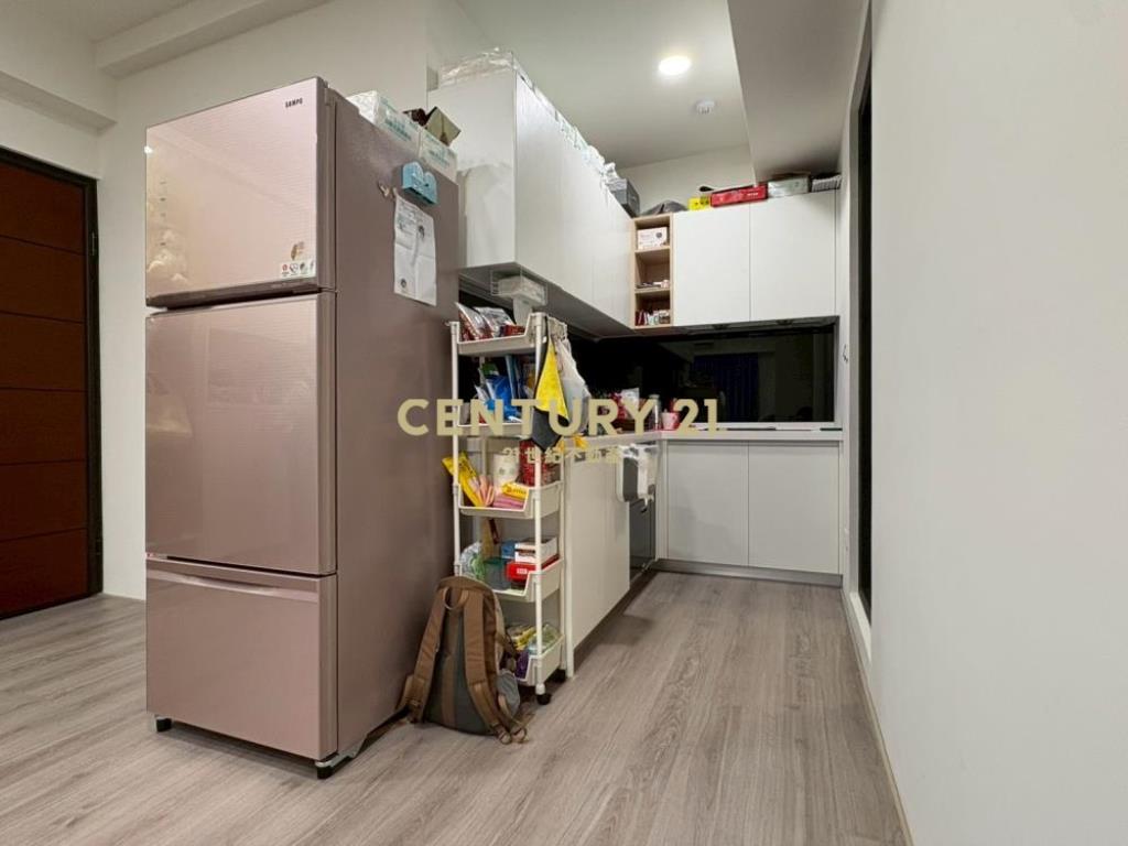 彰化房屋-薪世代三房平車華廈