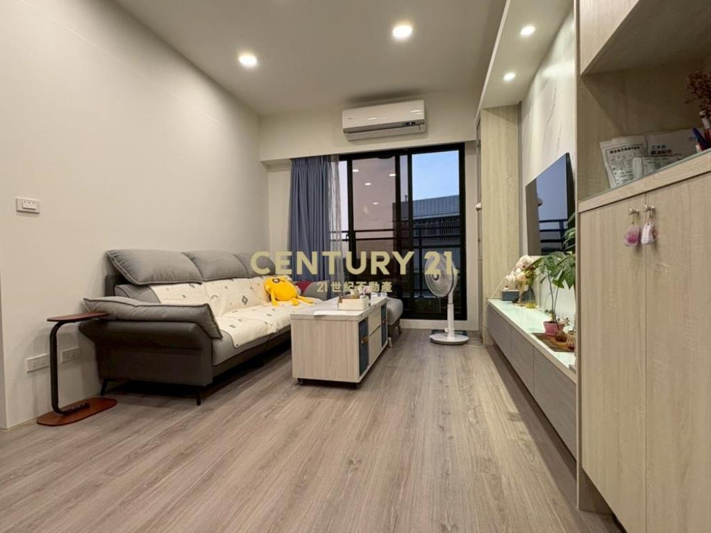 彰化房屋-薪世代三房平車華廈