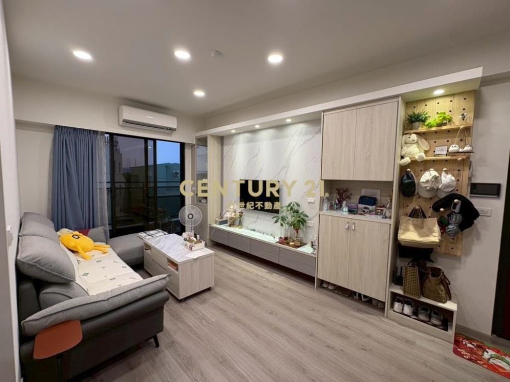 彰化房屋-薪世代三房平車華廈