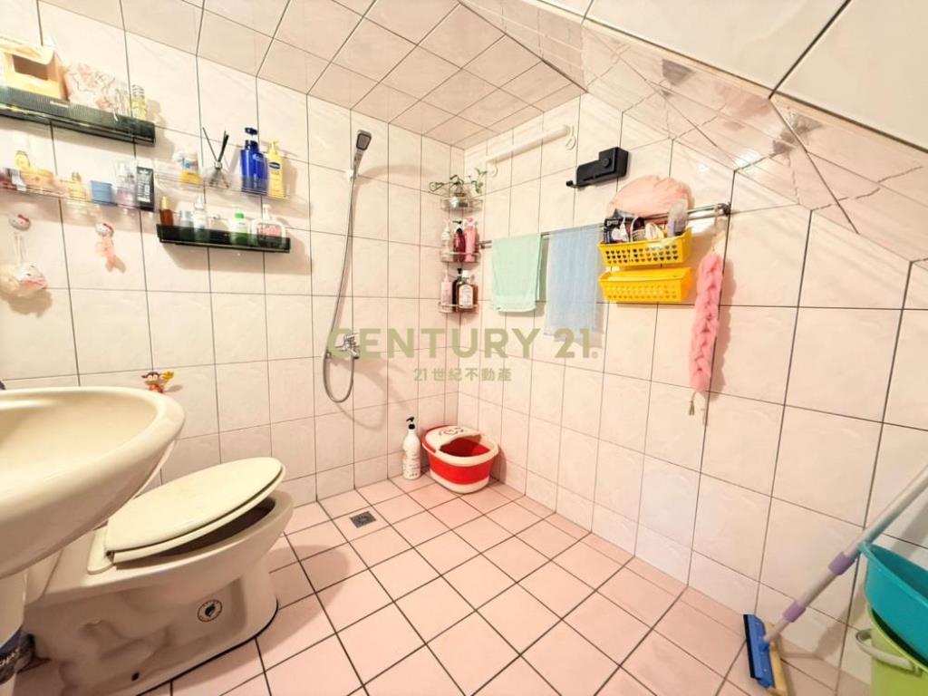 南投房屋-23年中興新村103坪別墅