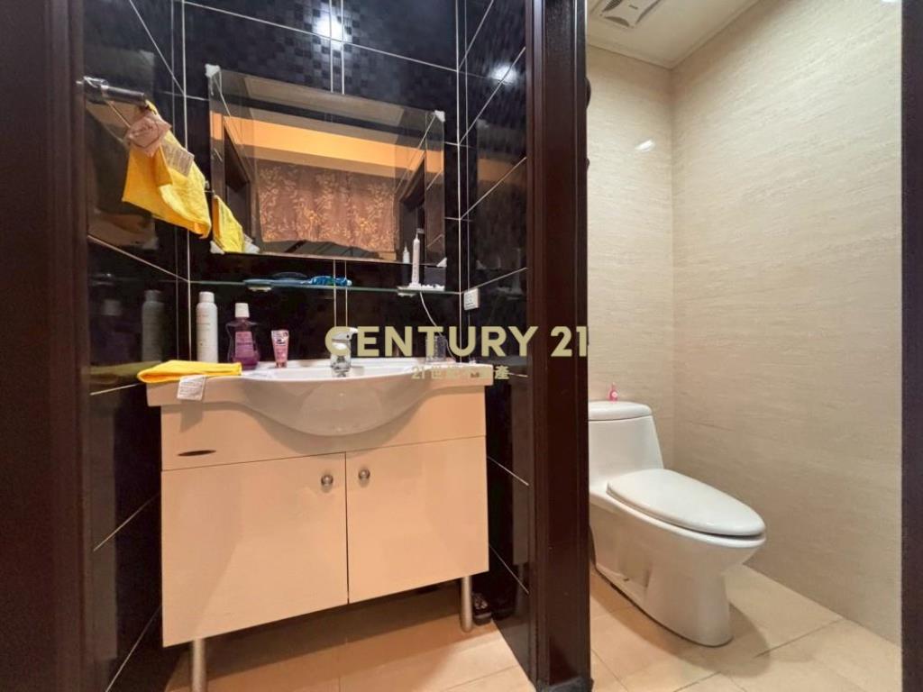 台中房屋-霧峰亞大14年精裝別墅