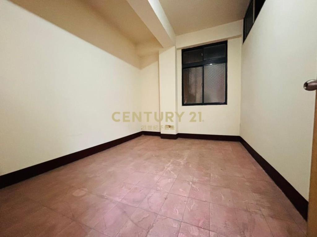 台中房屋-烏日溪南大地坪角店住