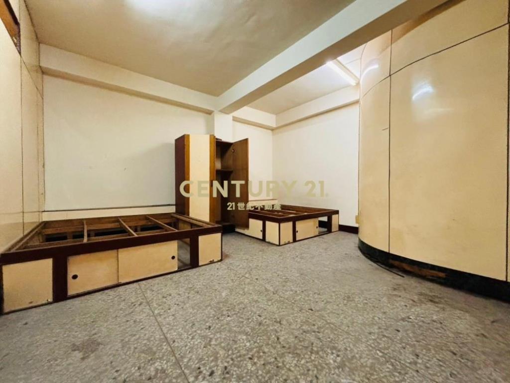 台中房屋-烏日溪南大地坪角店住