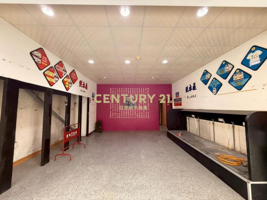 台中房屋-太子世界1-3樓大面寬樓店