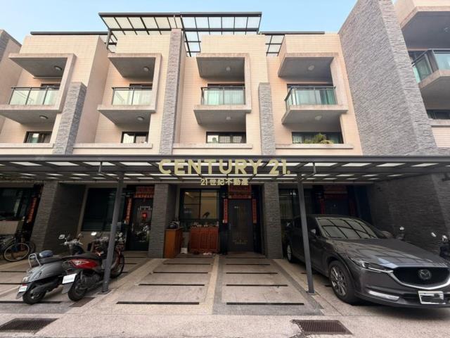 草屯房屋-9年屋碧洲世家五房美別墅