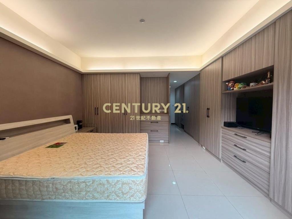 草屯房屋-9年屋碧洲世家五房美別墅