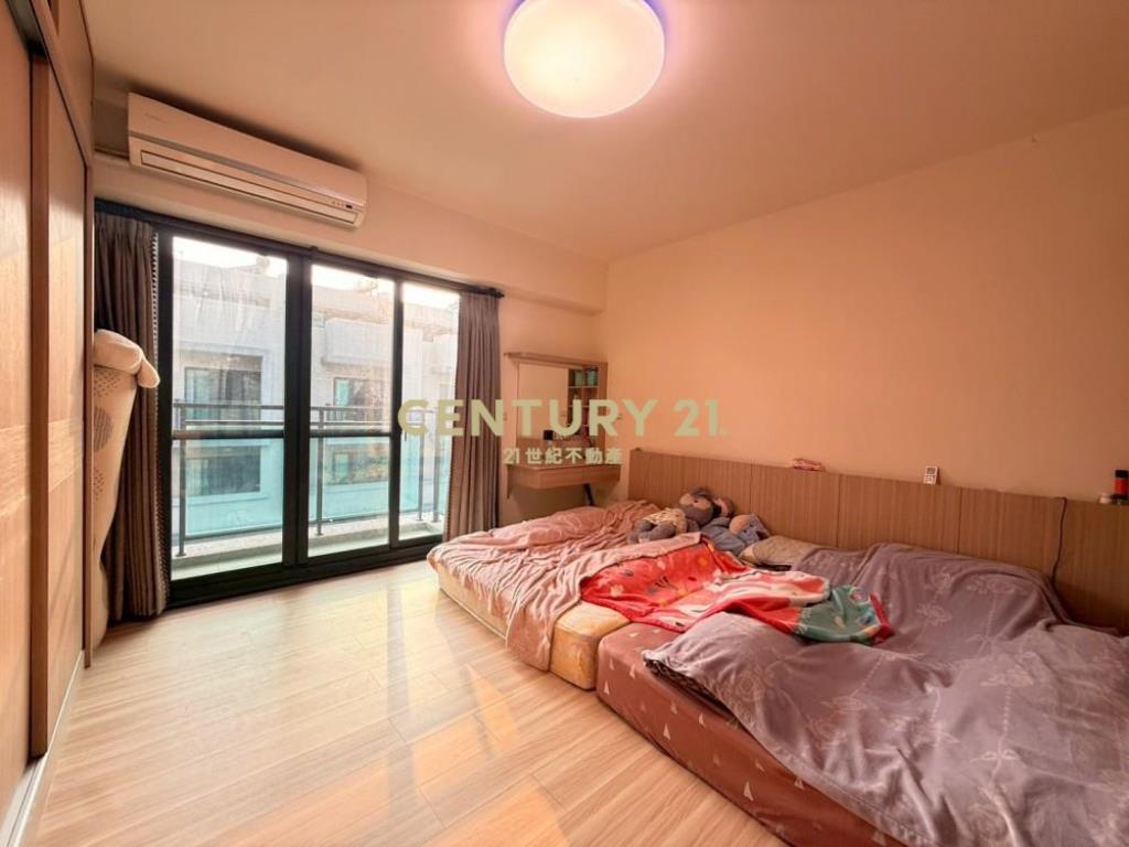 草屯房屋-9年屋碧洲世家五房美別墅