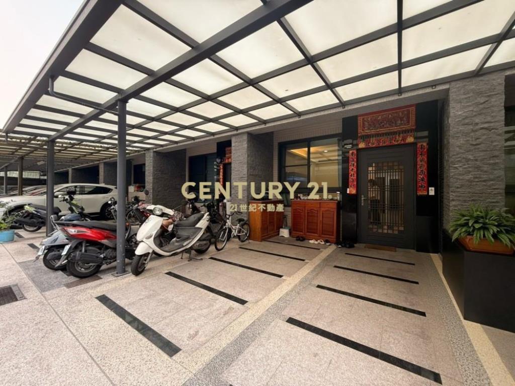 草屯房屋-9年屋碧洲世家五房美別墅