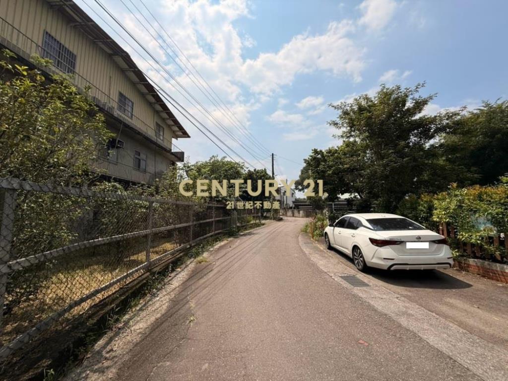 南投房屋-南投新街國小297坪建地+平房
