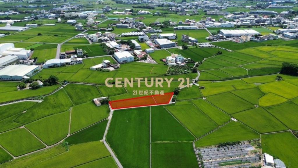 南勢丁台路旁537坪三面路農地