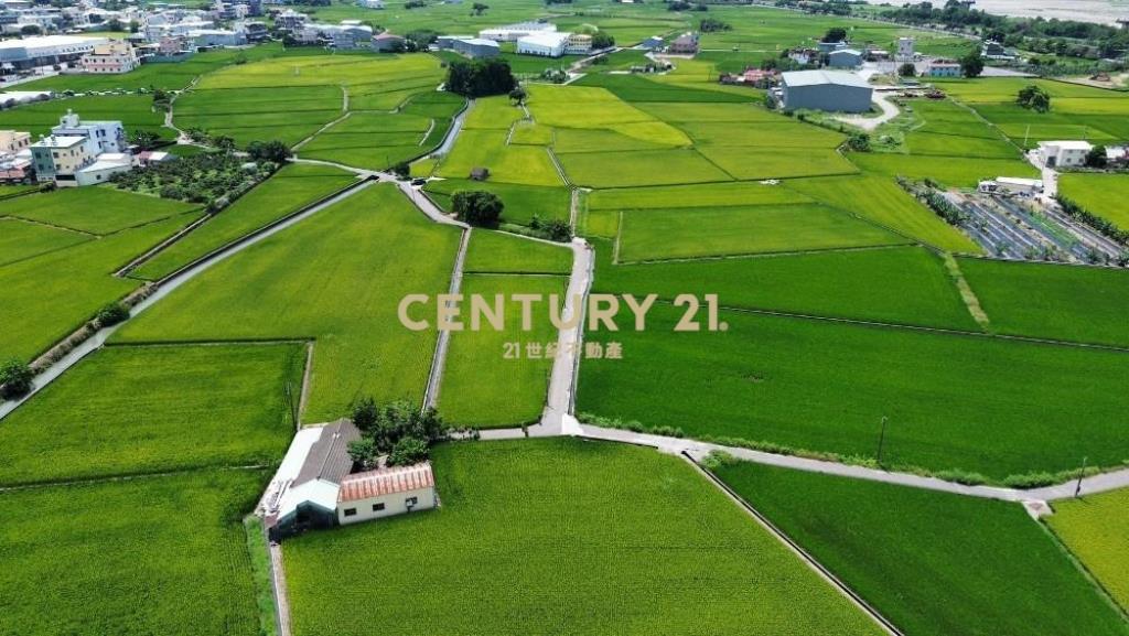 南勢丁台路旁537坪三面路農地