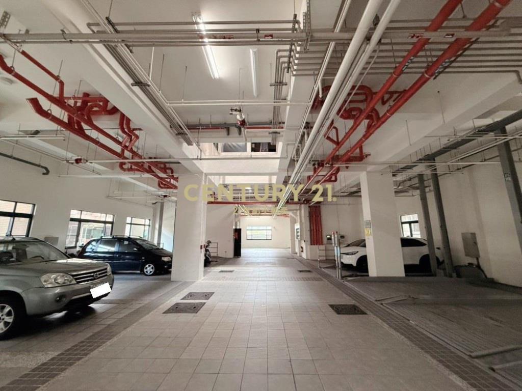 台中房屋-山水晨光輕屋齡三房車位華廈