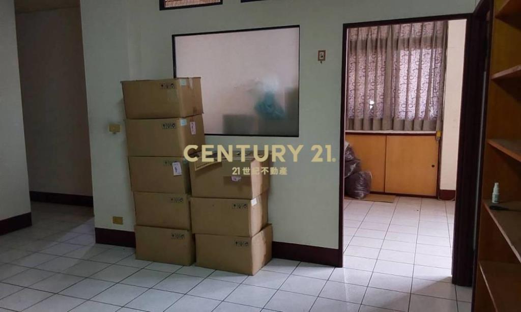 台中房屋-草湖國小角間企業大面寬店住