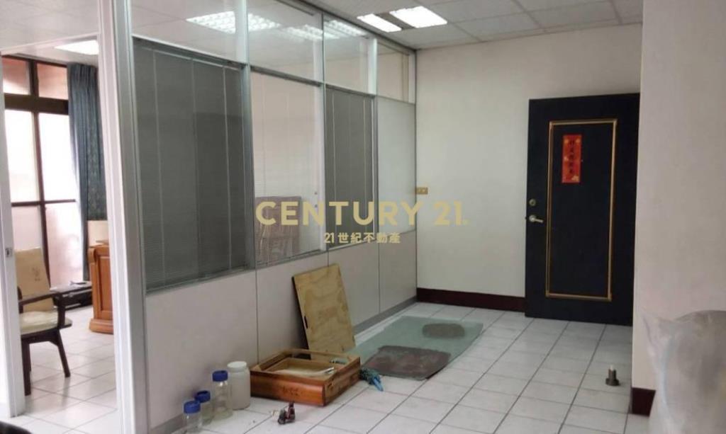 台中房屋-草湖國小角間企業大面寬店住