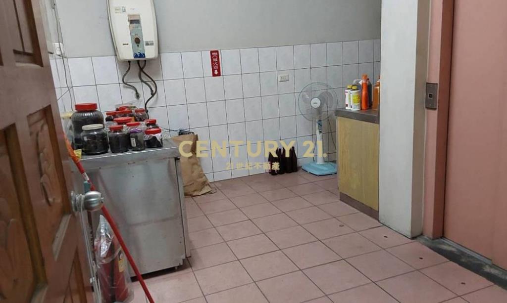 台中房屋-草湖國小角間企業大面寬店住
