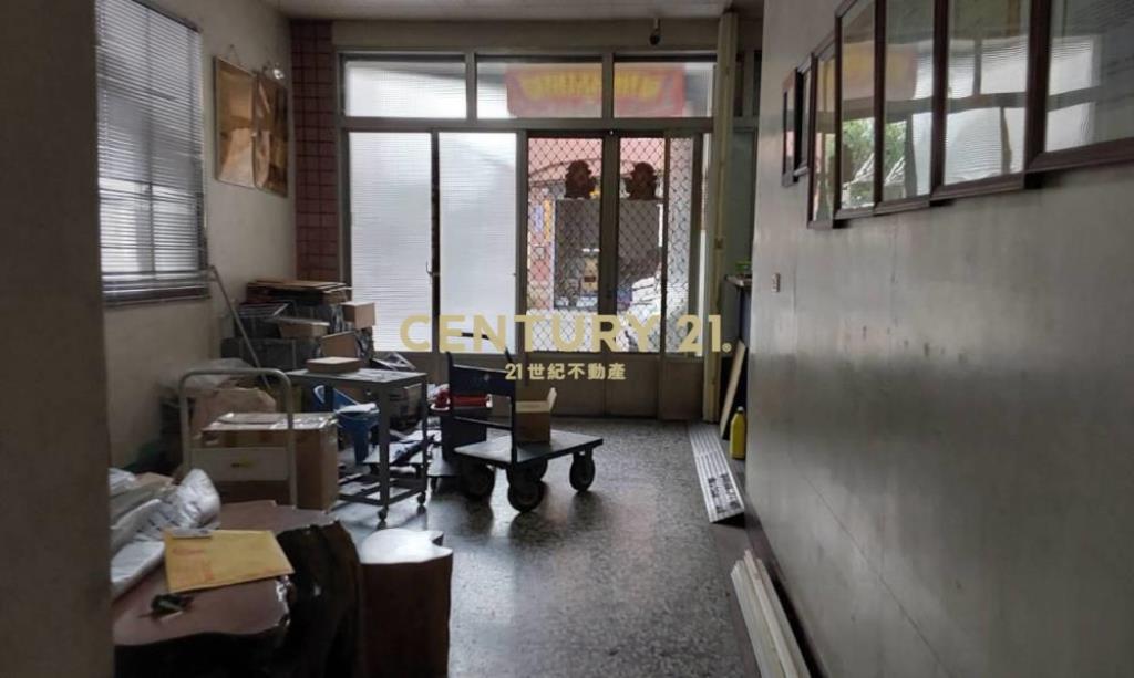 台中房屋-草湖國小角間企業大面寬店住